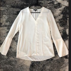 Kenneth Cole V neck blouse with slit sleeve detail